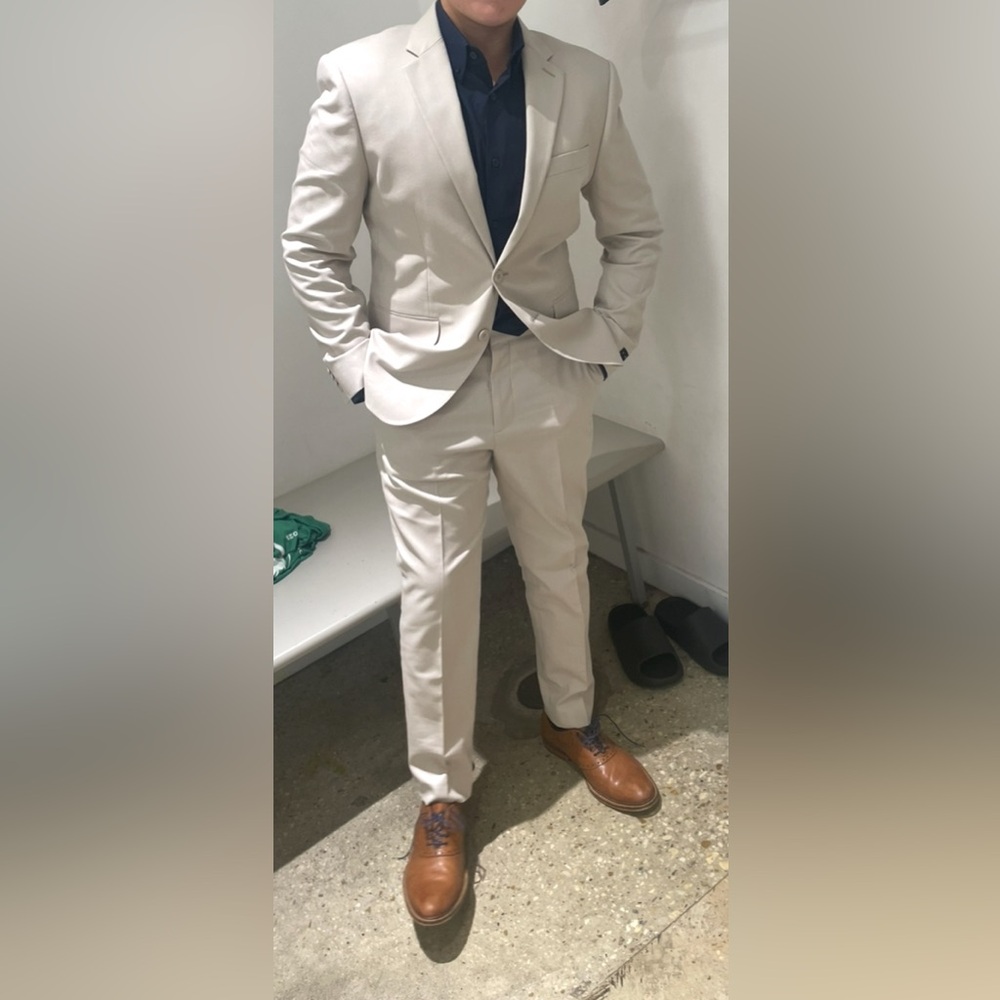 Express Men's Beige Suit Jacket and pants